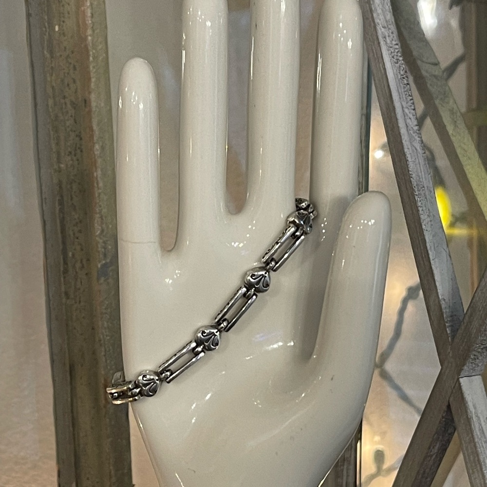 Brighton RETIRED Pompeii Etched Heart and Link Silver Woman’s Bracelet